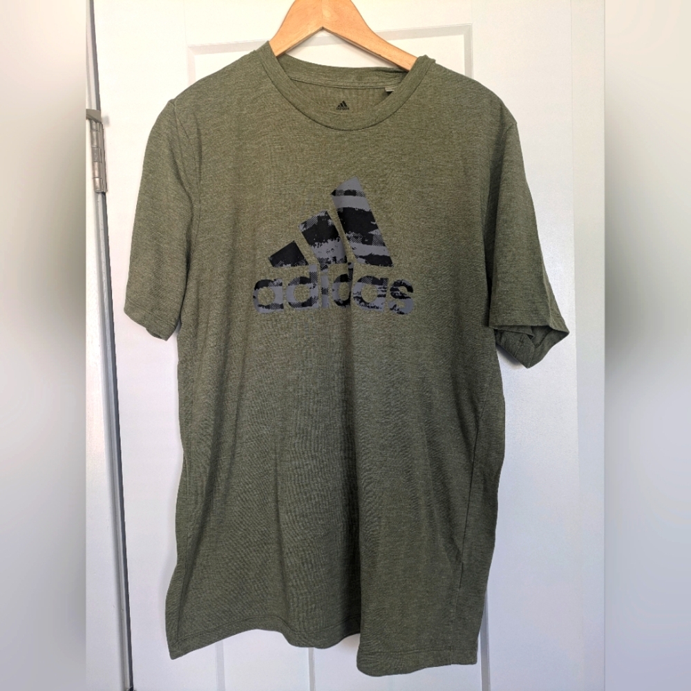 Adidas Men's Green T-Shirt